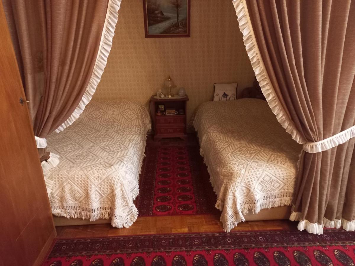 Ferienwohnung ,,Wohnen Wie Zu Grossmutter'S Zeiten'' Виена Екстериор снимка