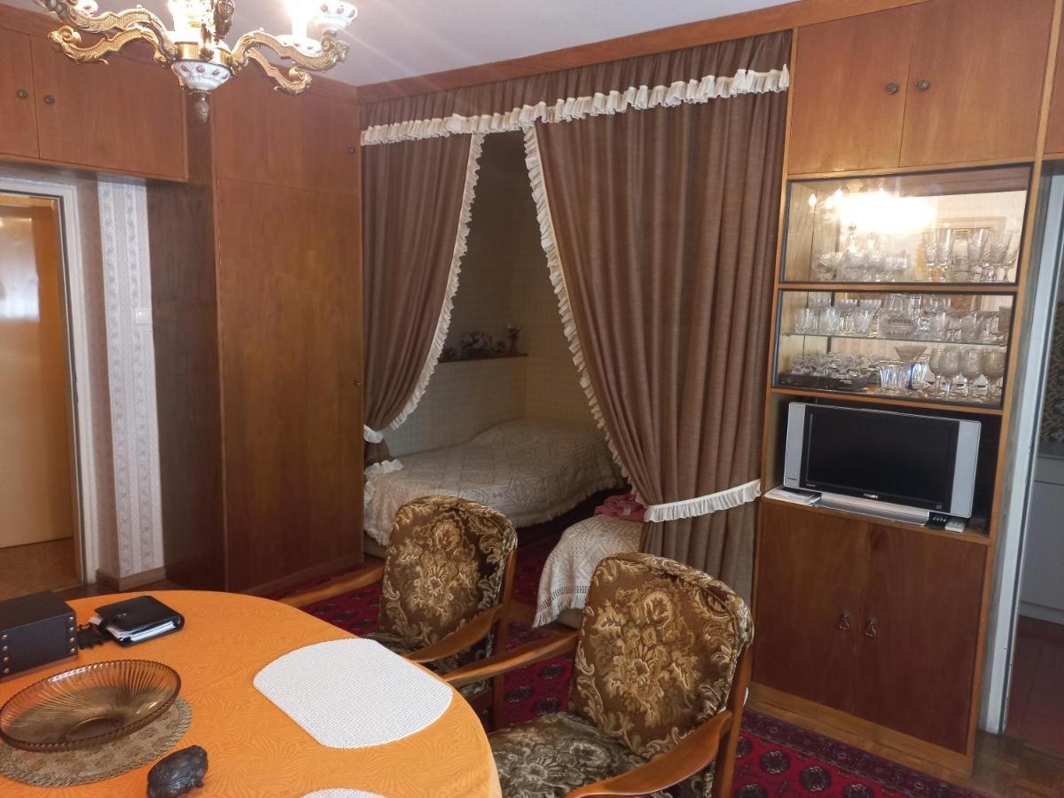 Ferienwohnung ,,Wohnen Wie Zu Grossmutter'S Zeiten'' Виена Екстериор снимка
